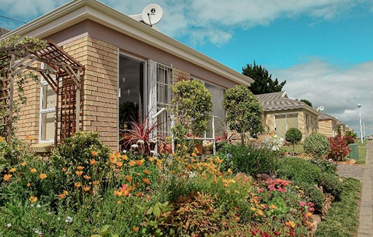 The Groenkloof Reebok Retirement Village - Reebok presents the epitome of country living